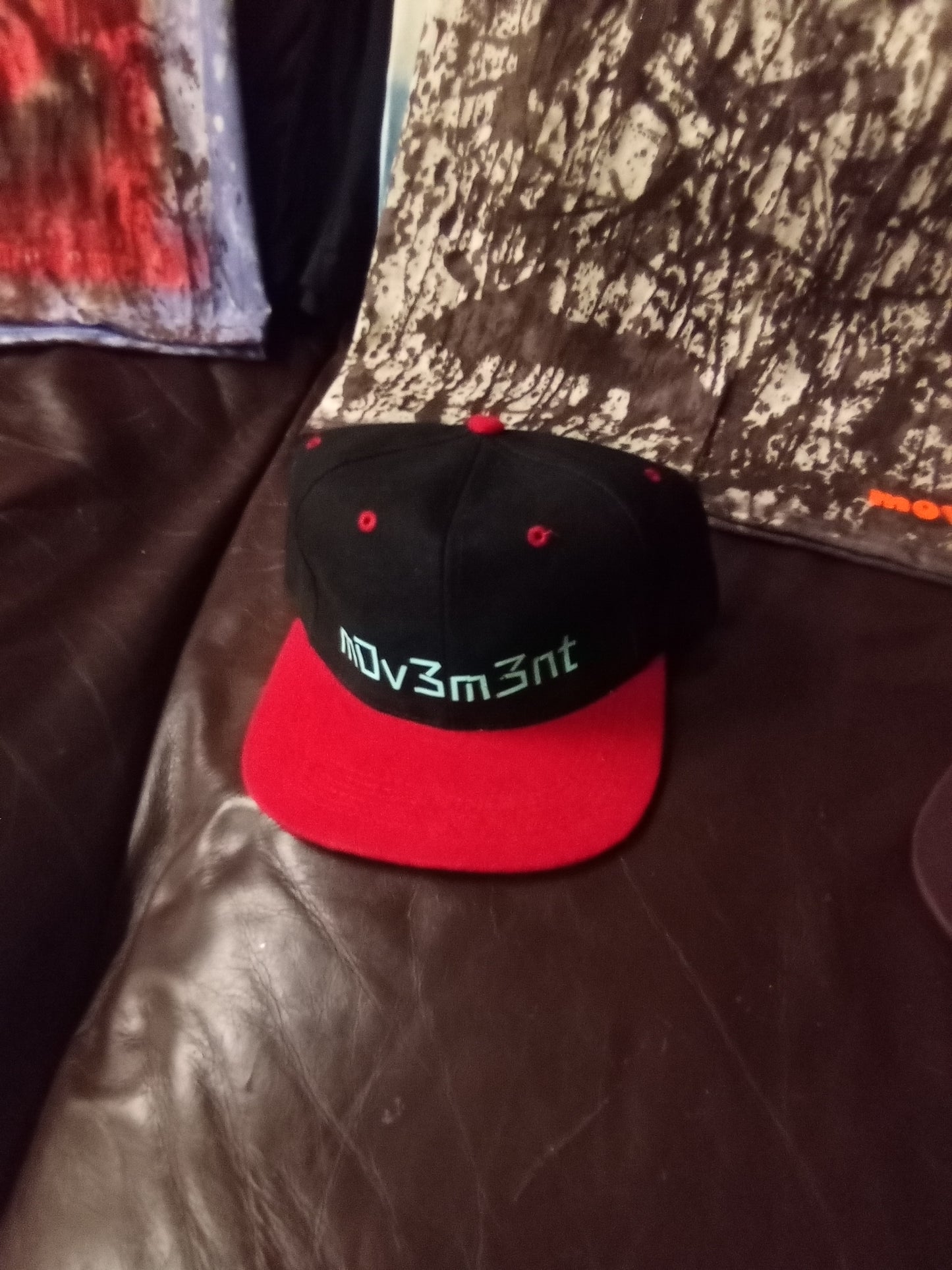 Black red flat brim adjustable clip hat