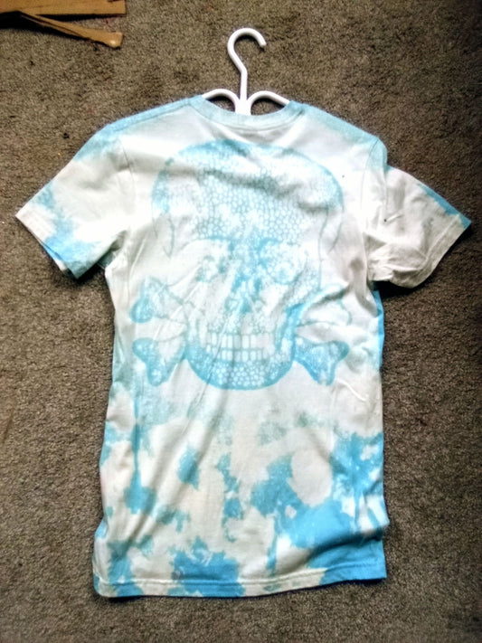 Light blue bleached Crossbone skull short sleeve